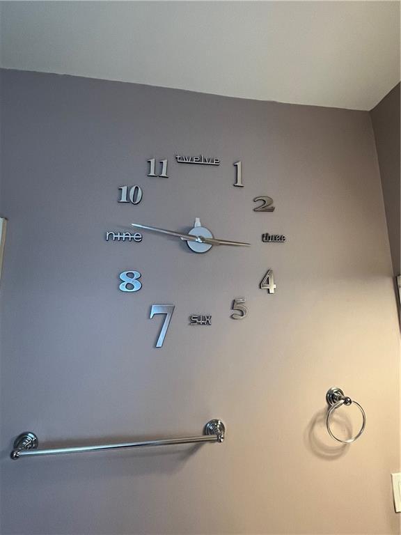 Building Photo - 1357 Eubanks Ave