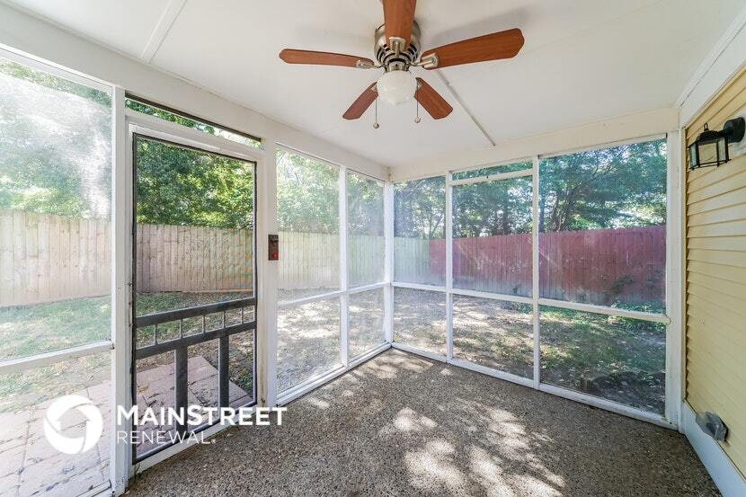 Building Photo - 10501 Bay Pointe Ct