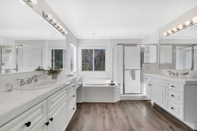 Building Photo - 2775 Florentine Ct