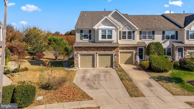 Building Photo - 123 Hearthstone Ln