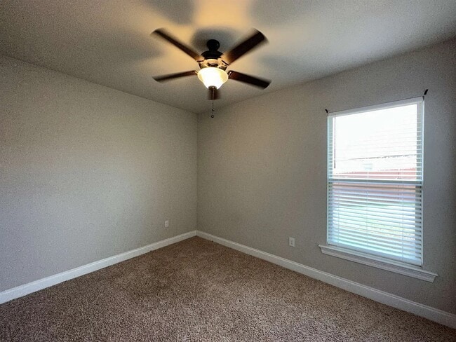 Building Photo - 10036 Dunleith Lp