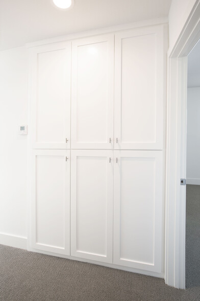 Linen Closets Hallway - 3018 Jeffrey Dr