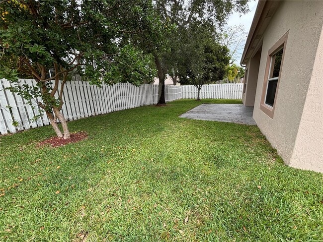 Building Photo - 13317 NW 15th Ct
