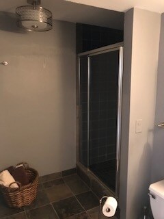 Bathroom 2a - 125 SW Jefferson Ave