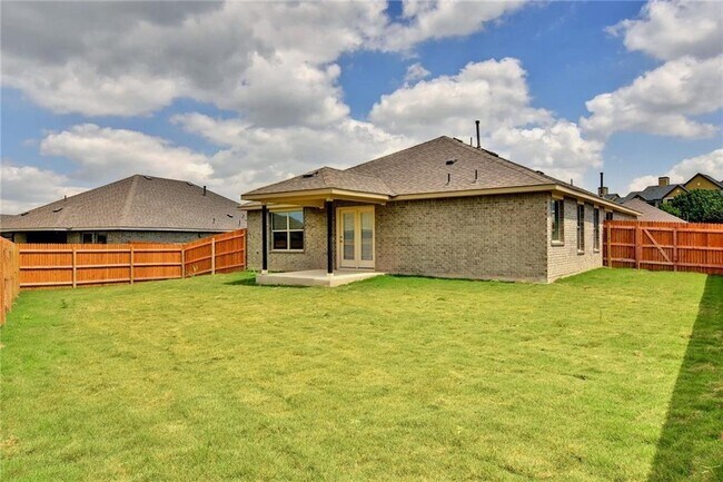 Building Photo - 843 Winnsboro Dr