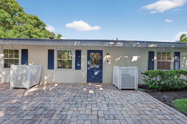 Building Photo - 800 Tropic Isle Dr