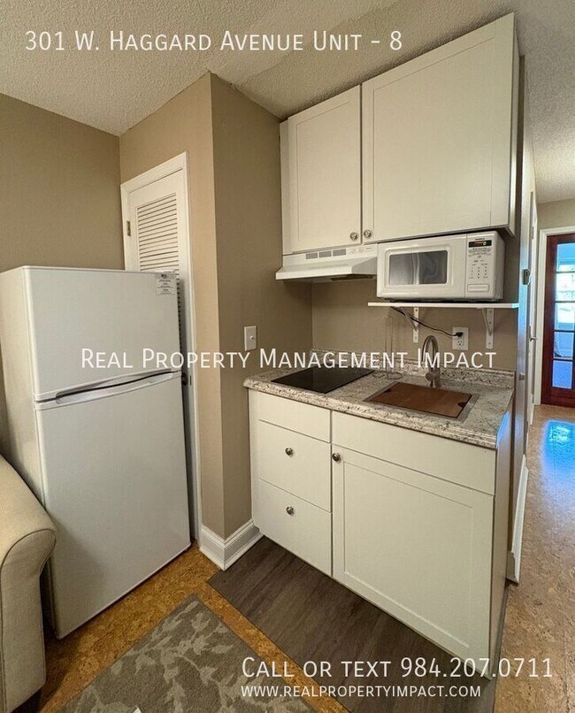 Building Photo - 301 W Haggard Ave