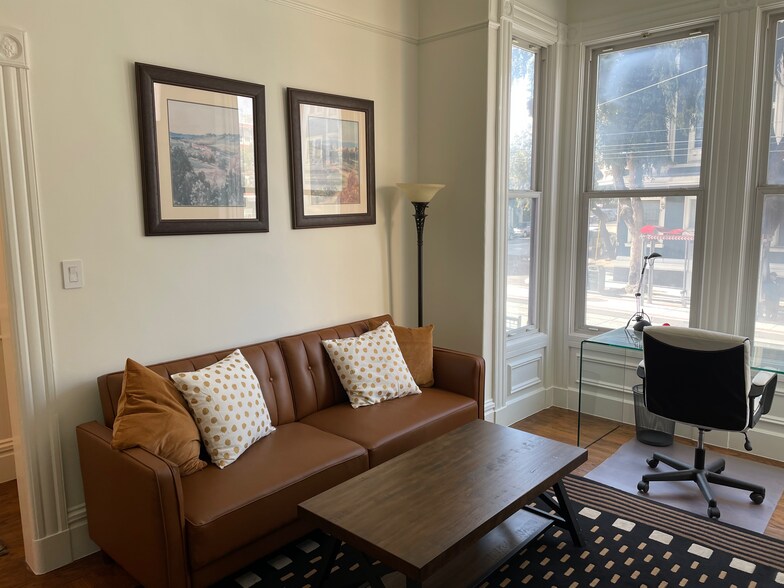 Building Photo - 421 Duboce Ave