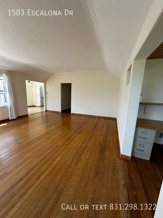 Building Photo - west side charm with garage