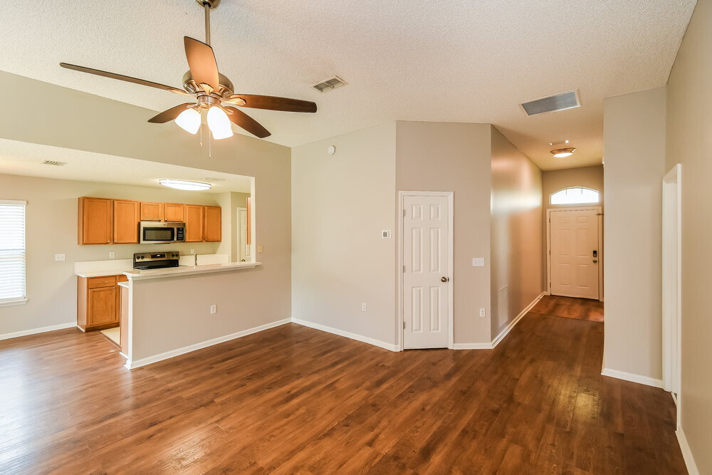 Building Photo - 636 Morning Mist Way