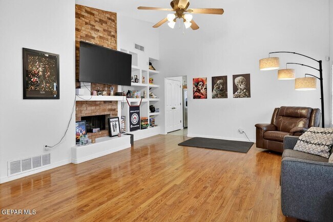 Building Photo - 12225 Sitting Bull Dr
