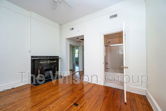 Building Photo - 1007 W Franklin St