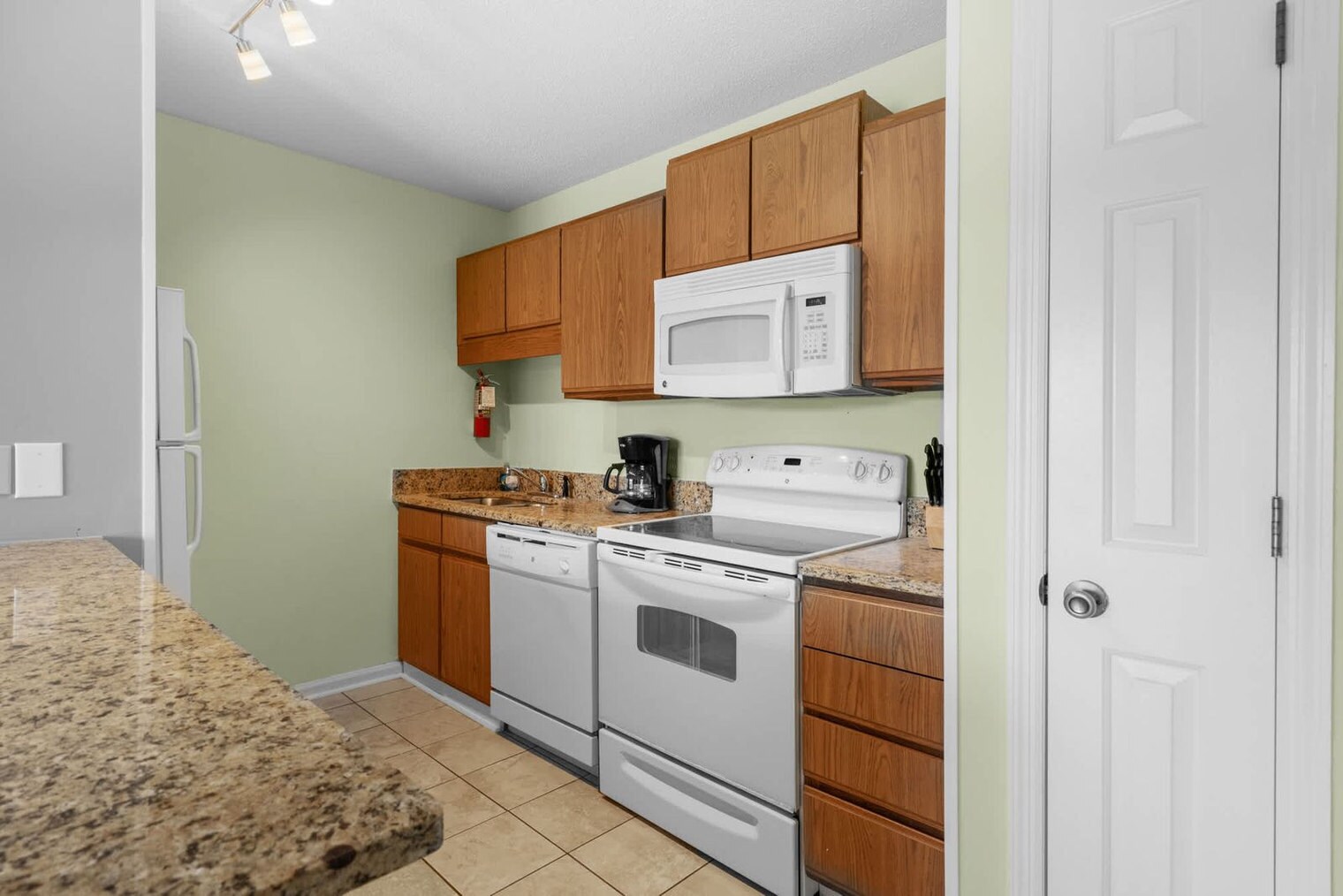 Building Photo - 203 Double Eagle Dr