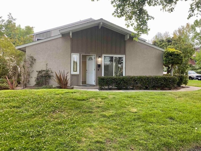 Building Photo - Beautifully Updated UTC Home with 2 Master Suites!