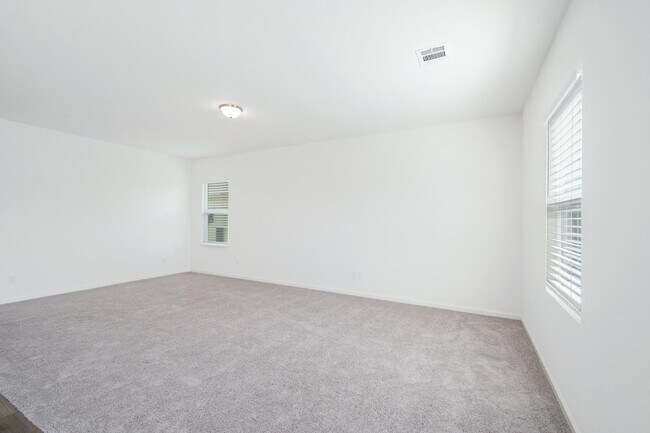 Building Photo - 6310 Highland Bnd Dr