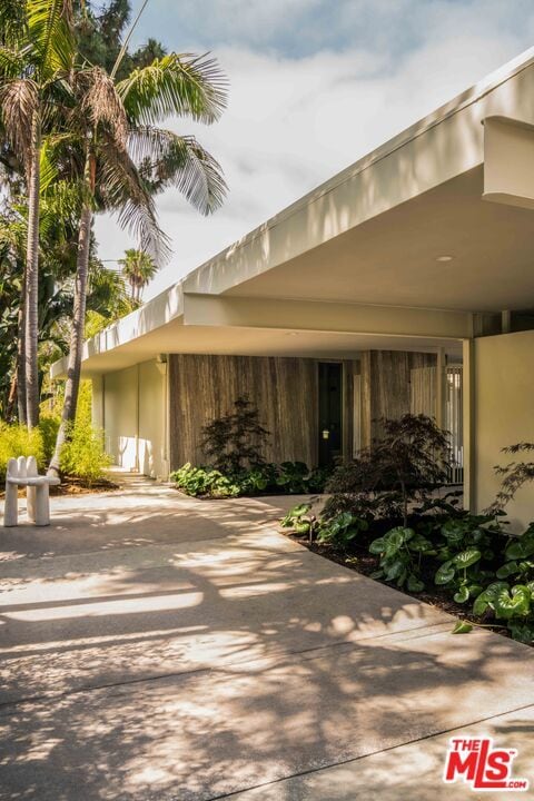 Building Photo - 1865 Loma Vista Dr