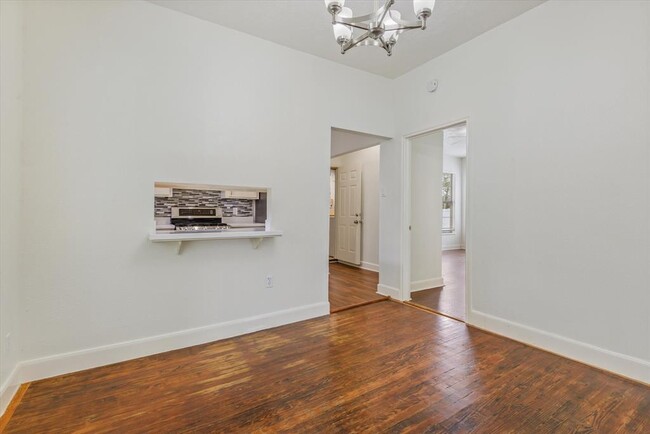 Building Photo - 409 Quitman St