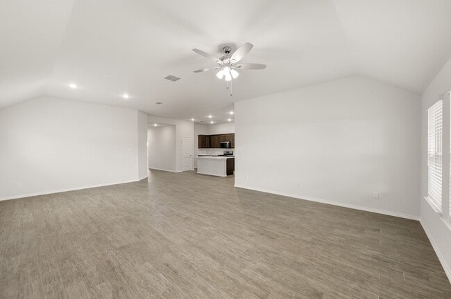 Building Photo - 2837 Hay Ln