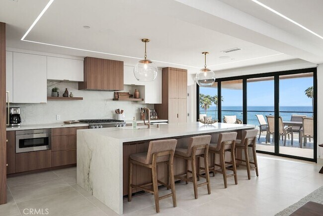 Primary Photo - 3047 Ocean Blvd