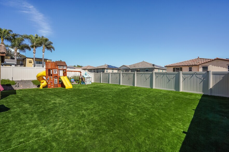 Building Photo - 8621 Lake Ashmere Dr