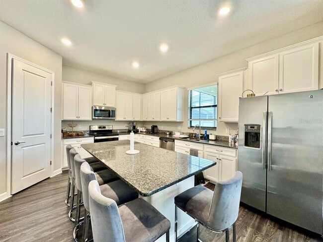 Building Photo - 2854 Hilliard Dr