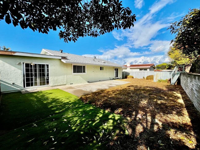 Building Photo - Spacious 5B/2BA Home in Chula Vista w/ 2 C...