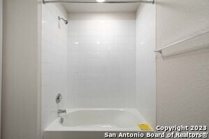 Building Photo - 925 Gerardia Ct