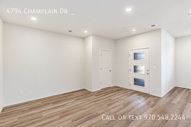 Building Photo - 4794 Champlain Dr