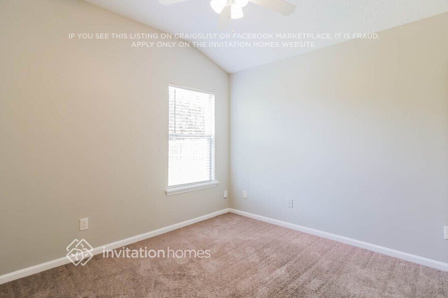 Building Photo - 901 Hawk Run Ct