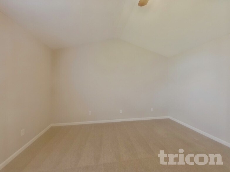 Building Photo - 520 Gentle Breeze Ln
