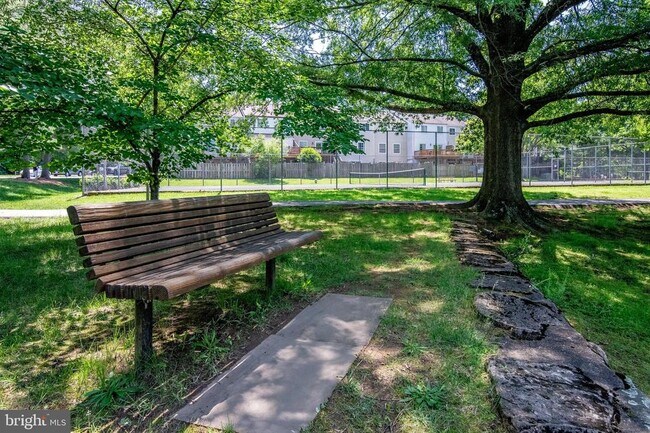 Building Photo - 7753 Inversham Dr