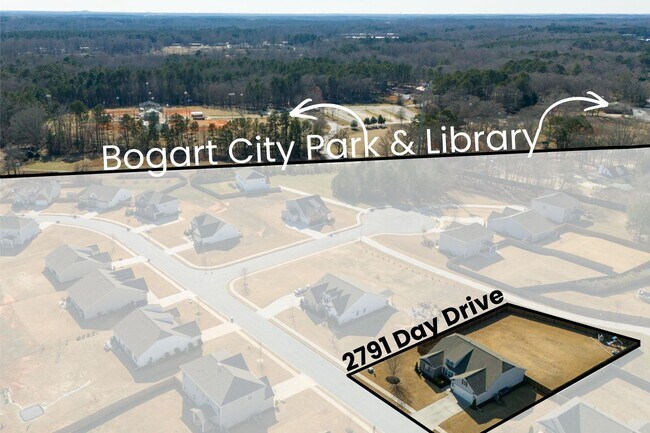 Building Photo - Move-In Ready Bogart Home with Open Layout and Private Fenced Yard