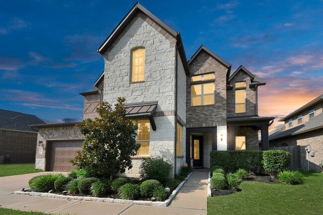 Building Photo - 28934 Endeavor River Rd