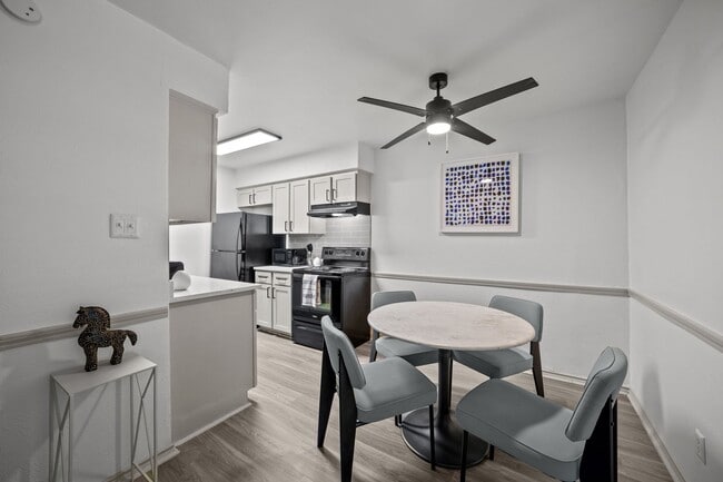 Building Photo - Move-In Ready Living at The Ashton on 287: Fully Furnished Apartments with Utilities Included