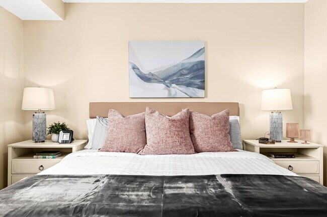 Building Photo - 27882 Gratiot Ave