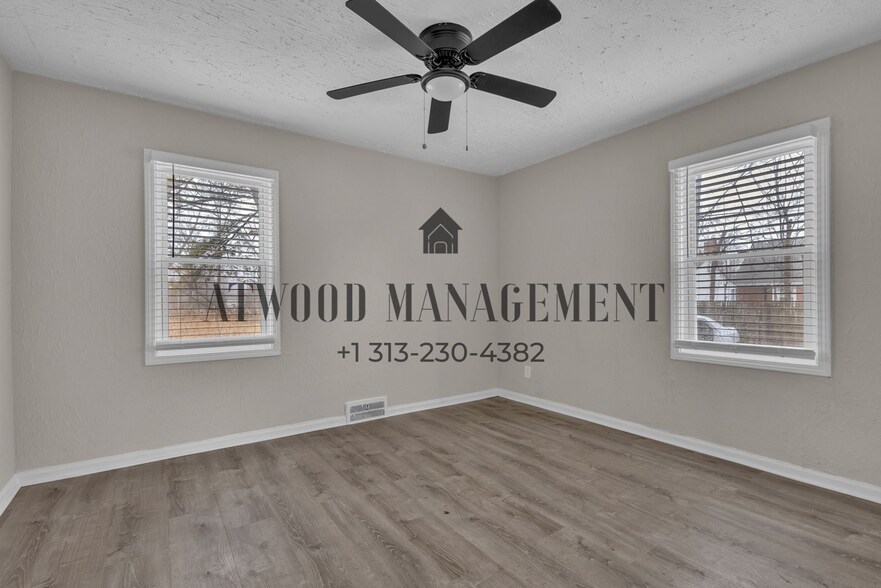 Building Photo - This beautifully updated 3-bedroom, 1-bath single-family home is ready for move-in!