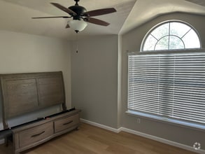 Building Photo - 1225 Darless Dr
