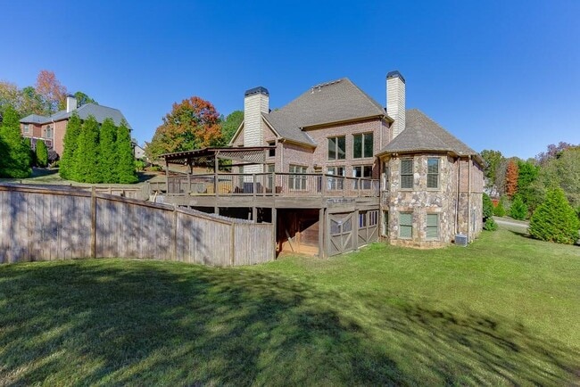 Building Photo - 940 Chateau Forest Rd