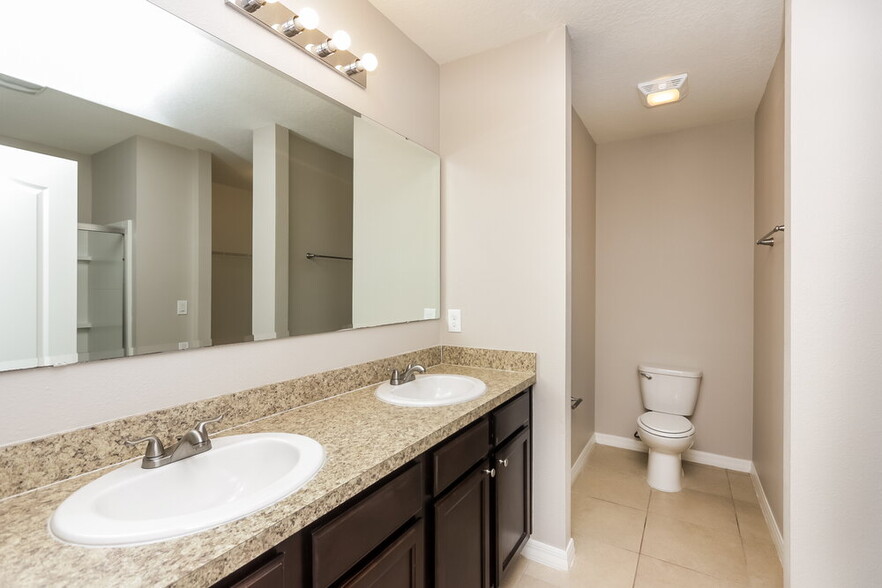 Building Photo - 3340 Tawny Grove Pl