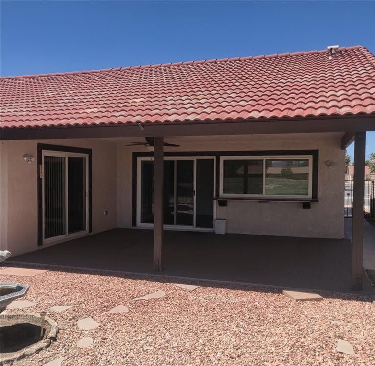 Building Photo - 1955 Silver Oak Way