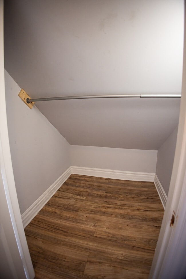 Building Photo - 720 N Elizabeth St