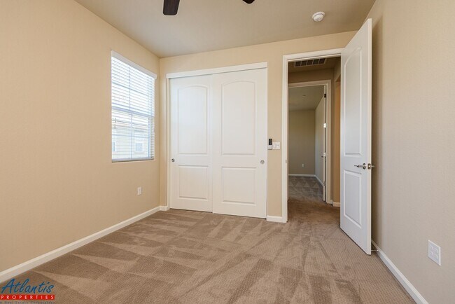 Building Photo - Beautiful Home | Central A/C | E.V. Charger
