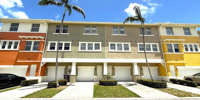 Building Photo - 960 Millbrae Ct