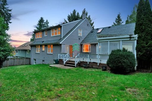 Building Photo - Stunning Bellevue Home for Rent