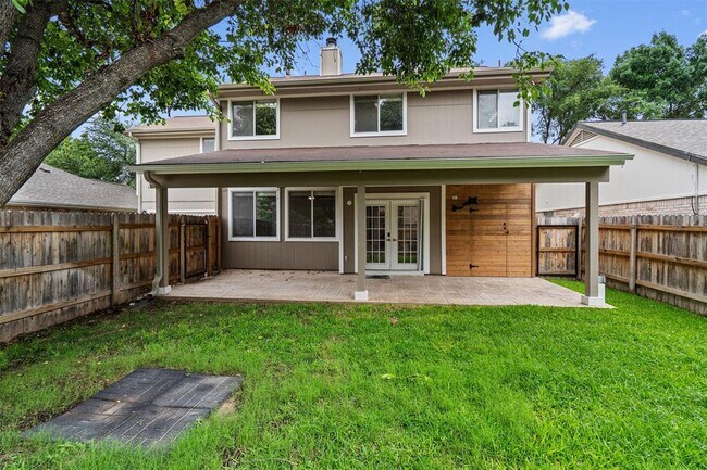 Building Photo - 1203 Thackeray Ln