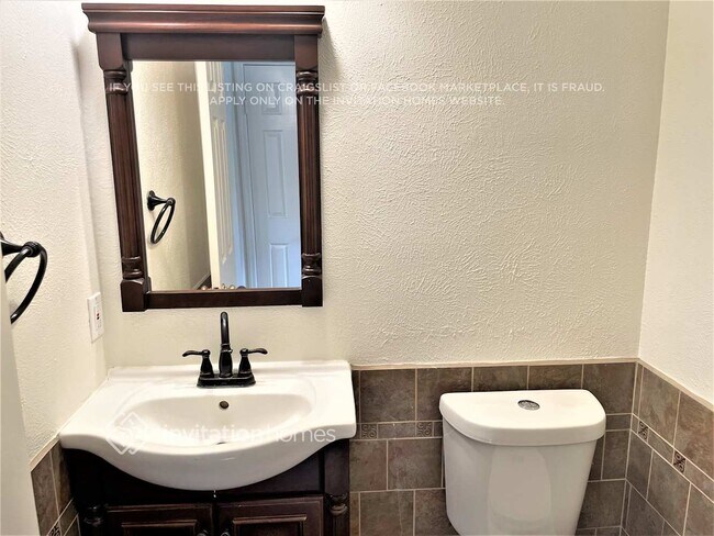 Building Photo - 14 E Trillium Cir