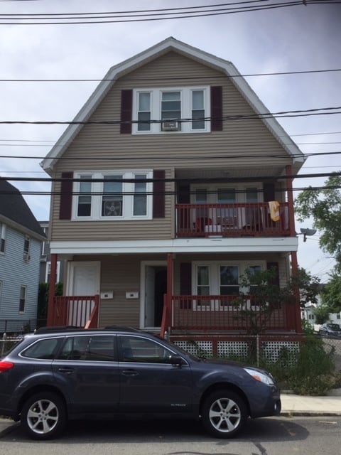 Building Photo - 120 Holton St