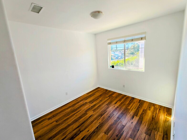 Room 3 - 7600 N Courage Way