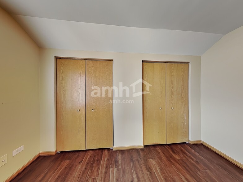 Building Photo - 2816 Bloomfield Dr