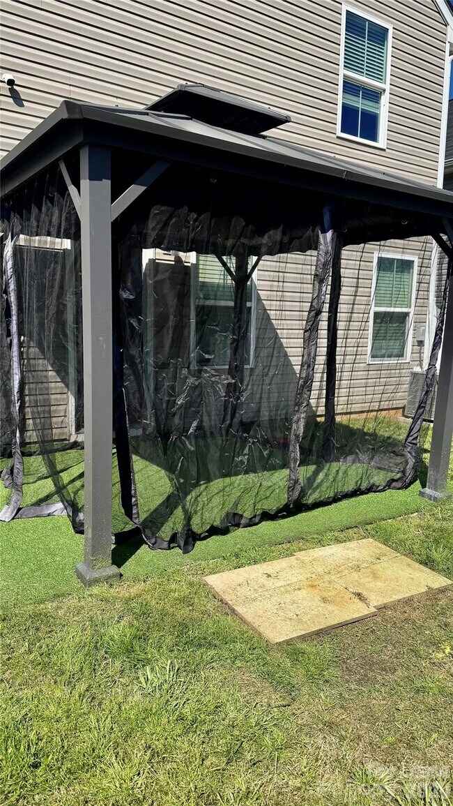 Building Photo - 1008 Skipjack Ln